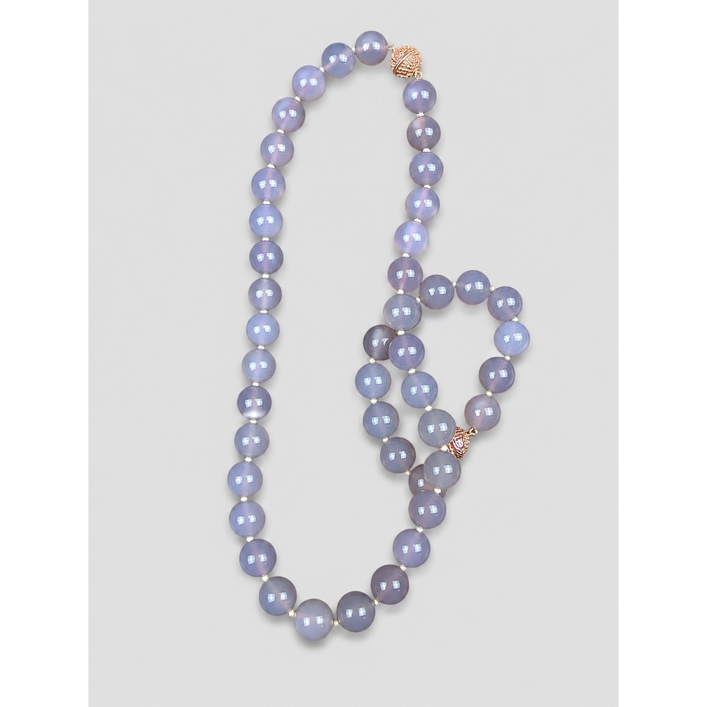 Vintage Lavender Glass Bead Necklace Gold Tone Magnetic Clasp 20 Inch Purple